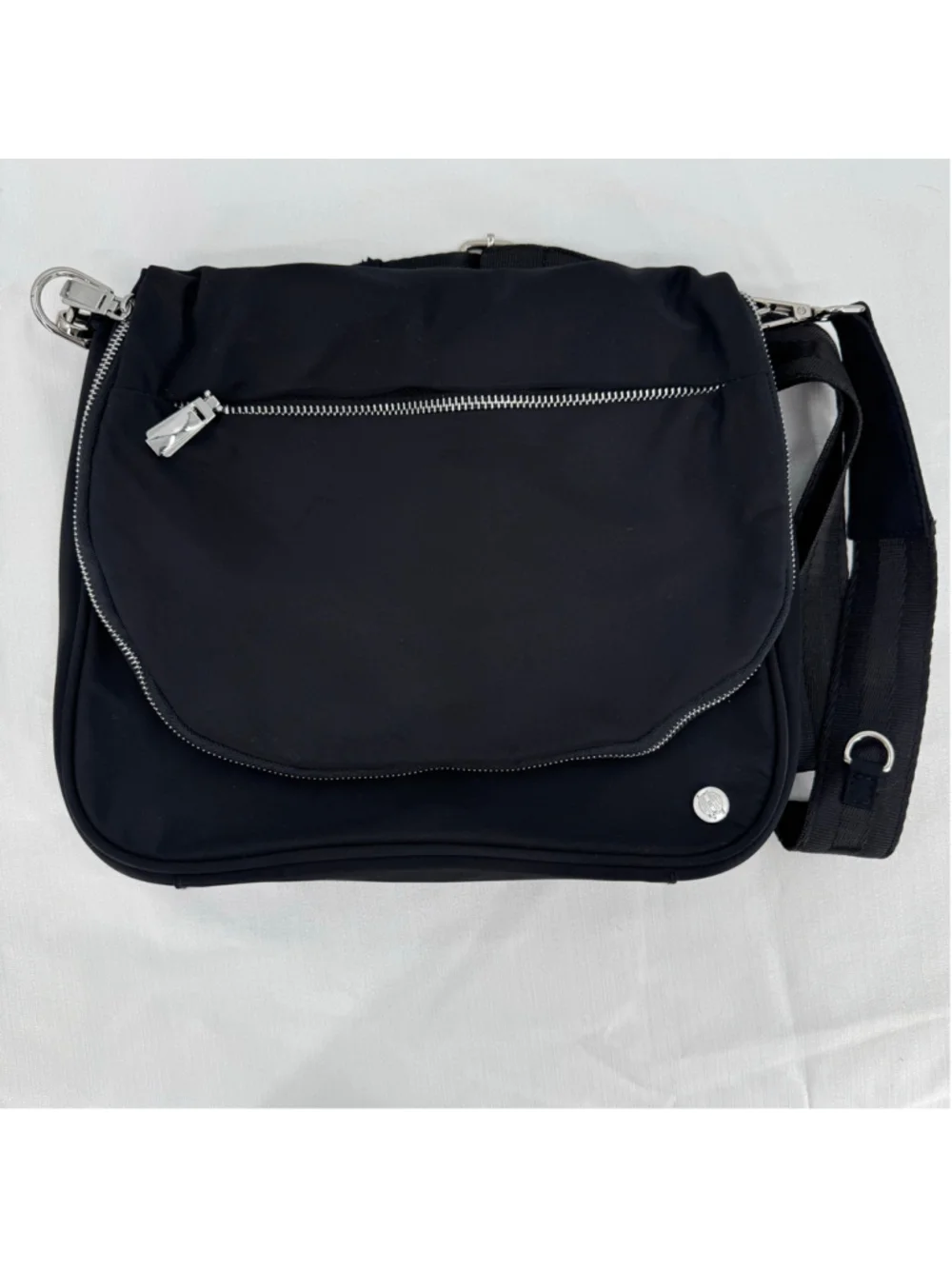 House of Harlow 1960 Crossbody Bag Black Nylon Zip Pockets Quiet Luxury